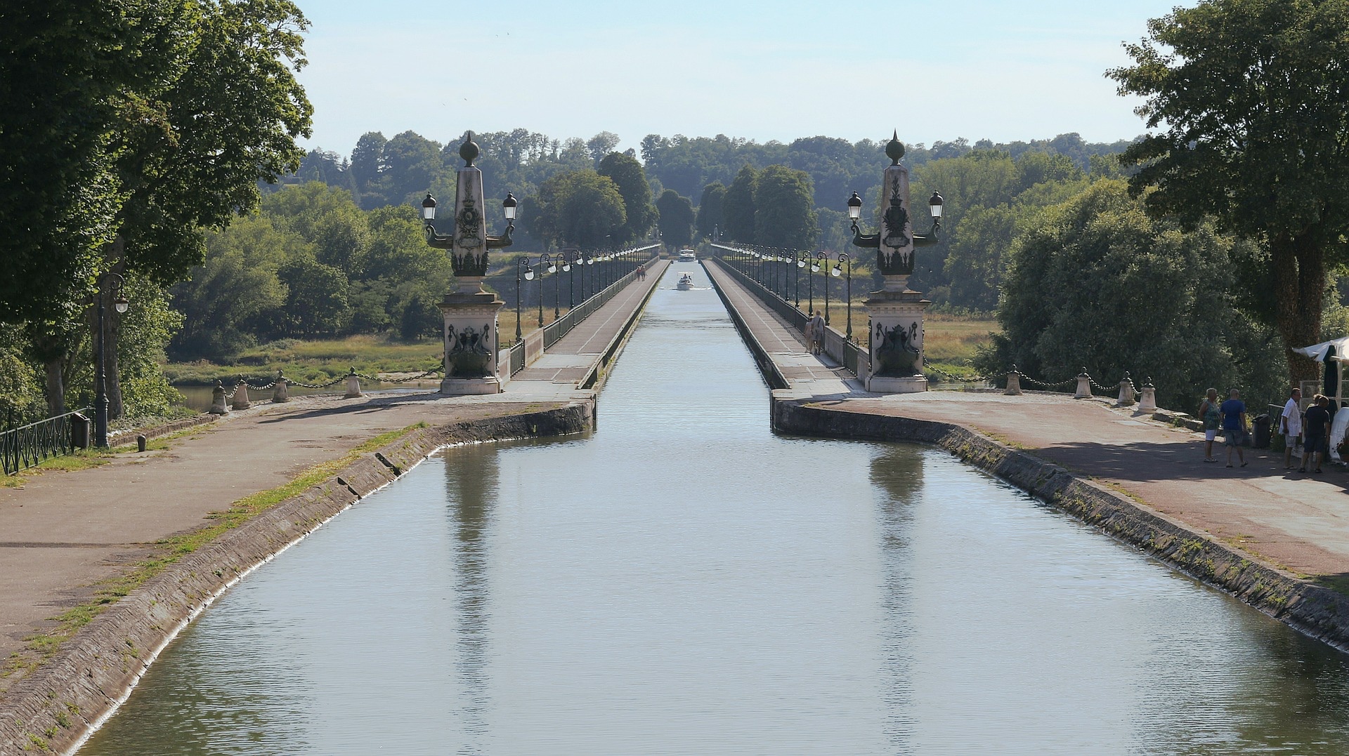  Aqueduct, Briare, Burgundy 