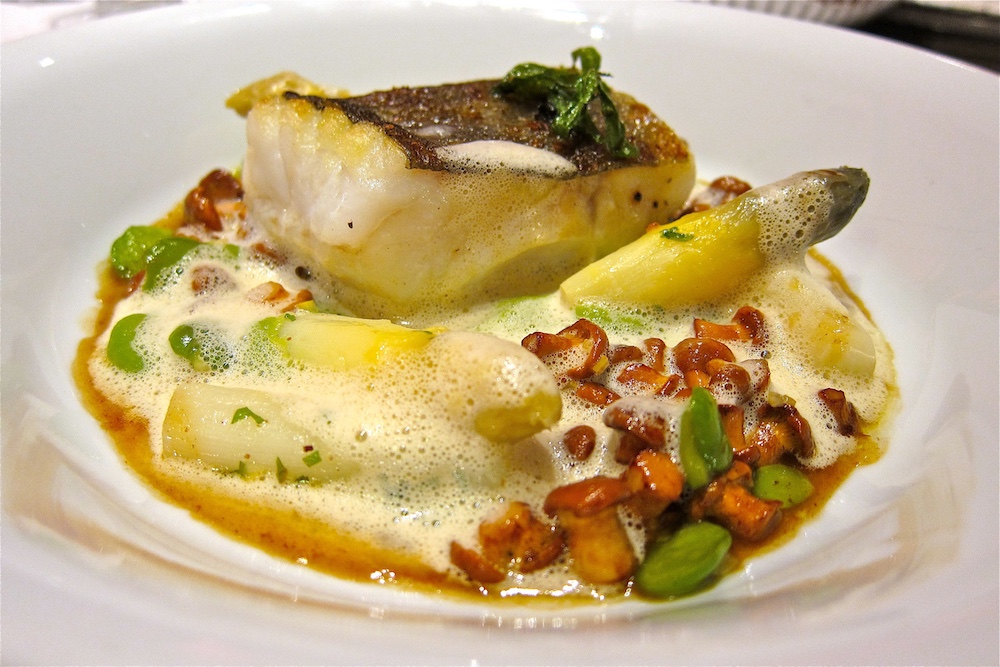 Roasted cod with verbena, white asparagus, chanterelle mushrooms