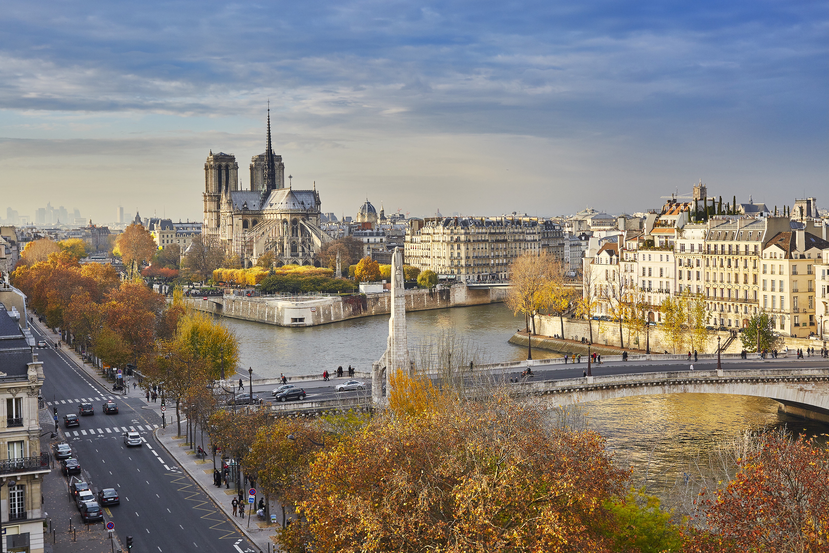  Notre-Dame de Paris 